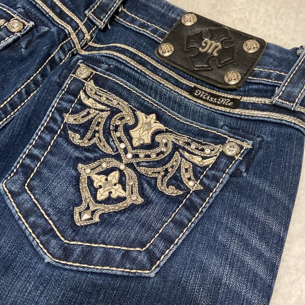 Miss Me Jeans - Easy Skinny Jeans - Preloved Size 27 x 28”